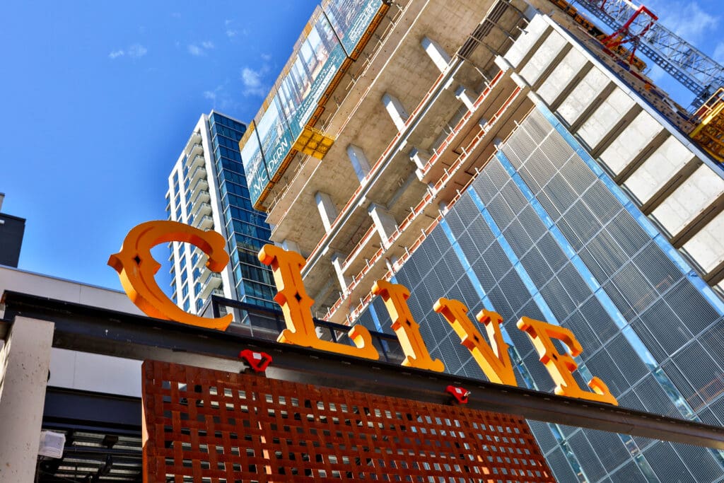 Clive Bar 6