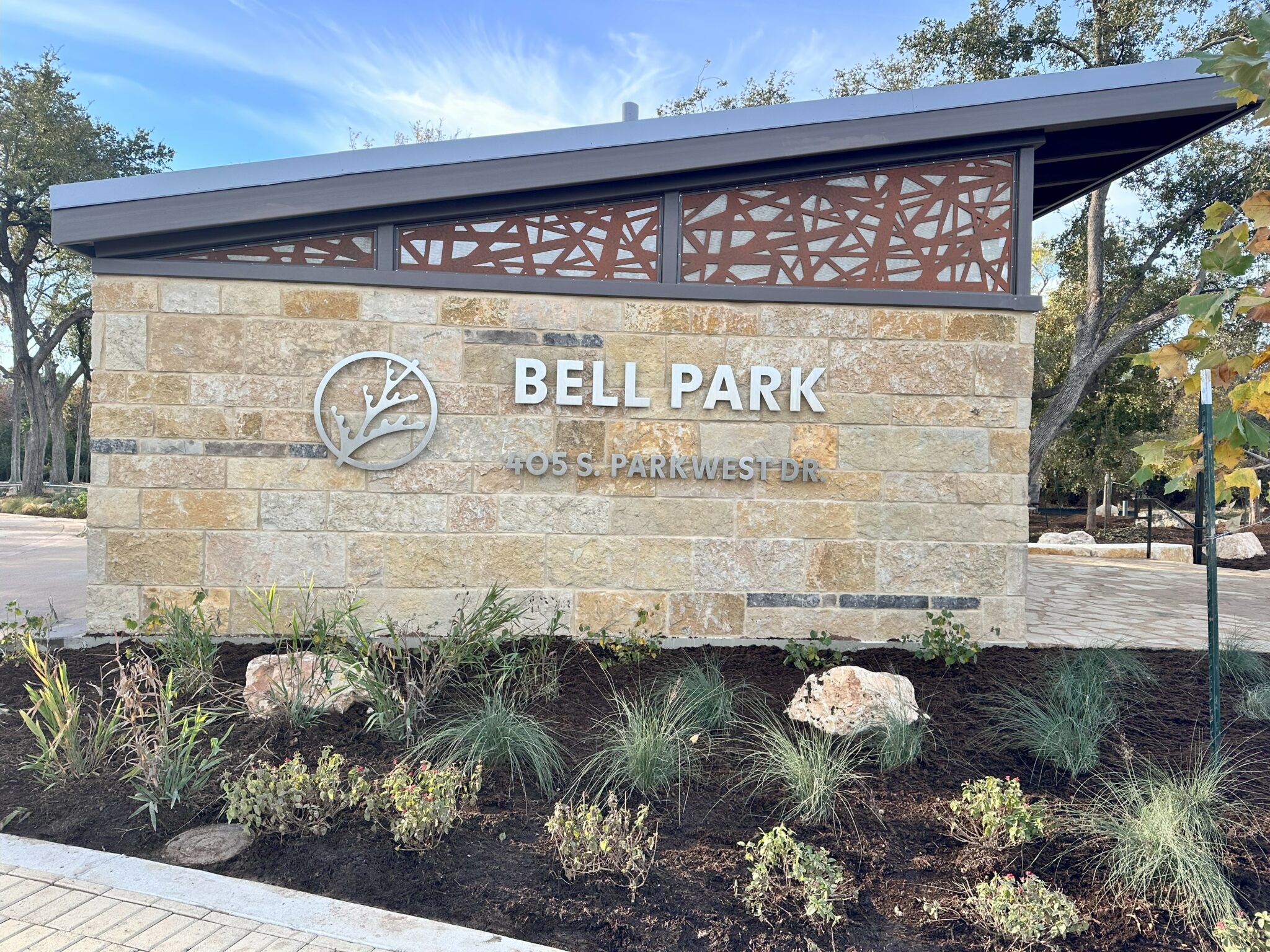 entrance to bell park
