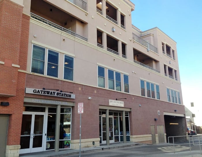 1299 Washington Avenue — image 2