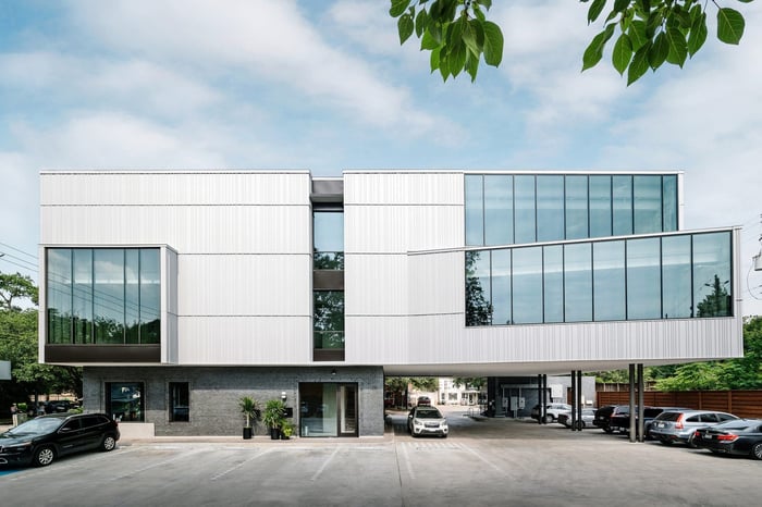 2132 Bissonnet Street — image 3