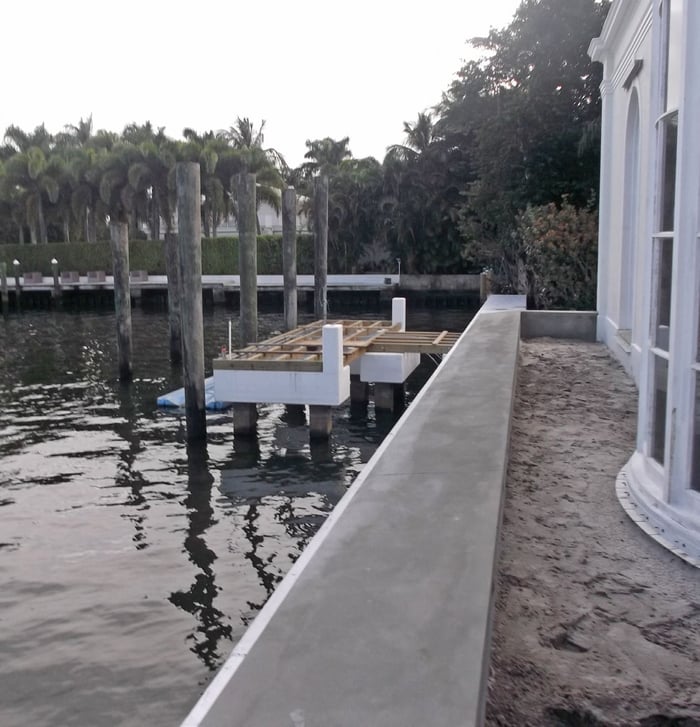 335 El Vedado Seawall — image 2