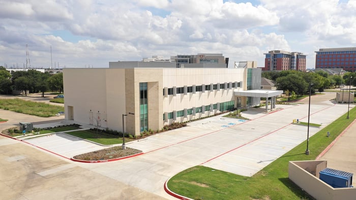 Advanced Heart Care Medical Office Building — image 1
