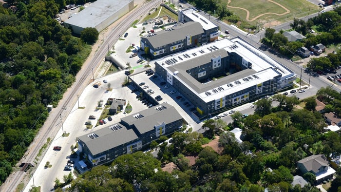 Elan East — image 2