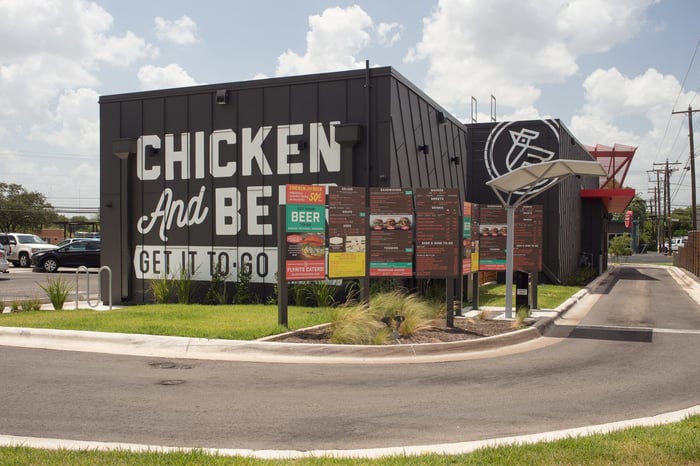 Flyrite Chicken Sandwiches – Burnet Road — image 3