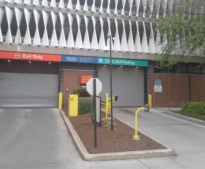 Henry Ford Hospital GSPS Parking Garage — image 2