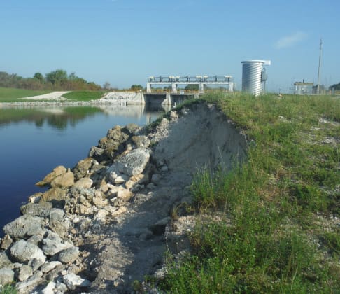Herbert Hoover Dike Post-Storm Topographic and Hydrographic Surveys