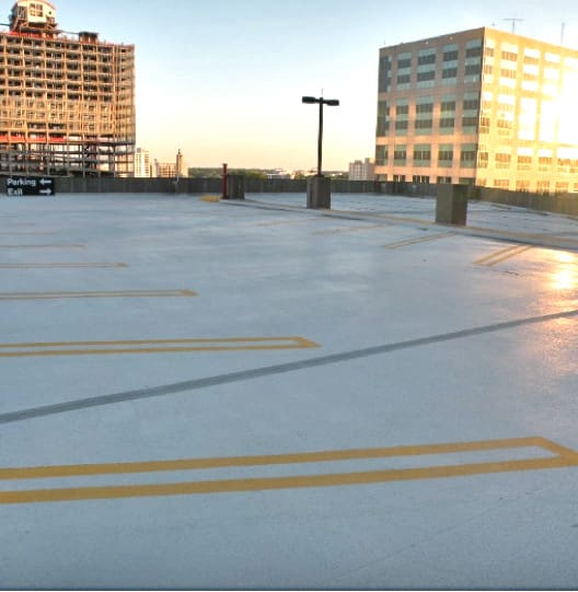 Hines Charlotte Plaza Garage — image 1