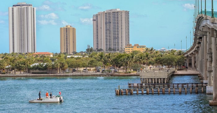 Horizontal Directional Bore Crossing the Intracoastal Waterway at Blue Heron — image 1