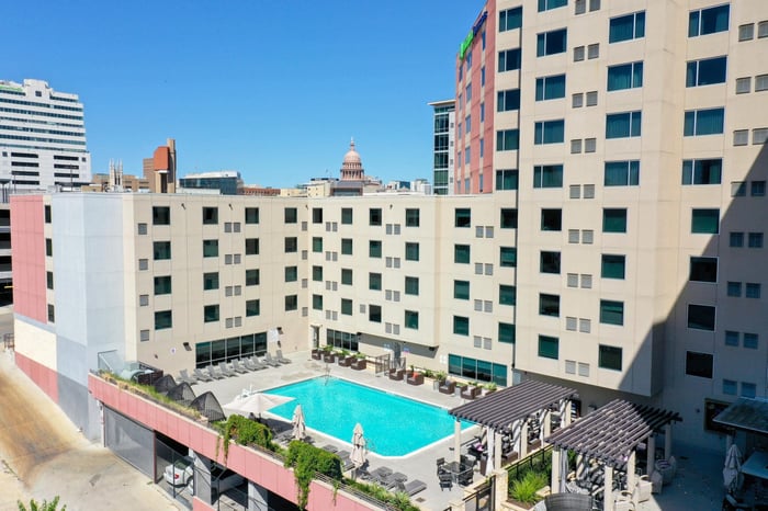 Hotel Indigo Austin Downtown — image 5
