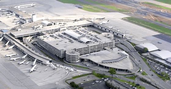 John Glenn Columbus International Airport Parking Structure — image 2