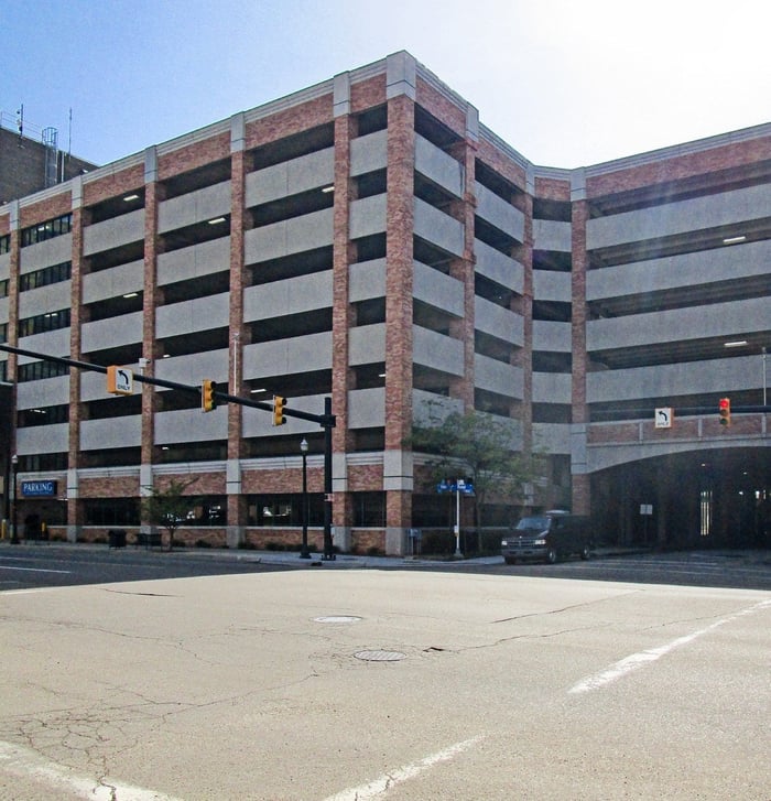 Kalamazoo Radisson Parking Structure — image 2