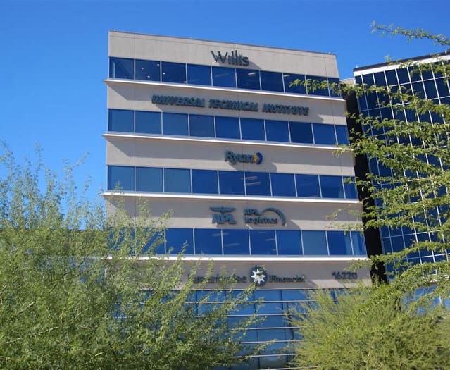 Max at Kierland Office Building — image 1