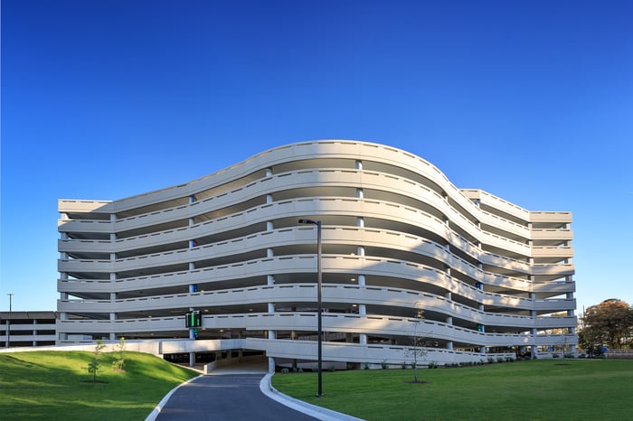 Norfolk International Airport — image 9
