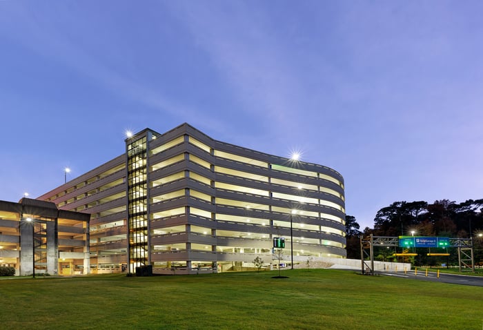 Norfolk International Airport — image 6