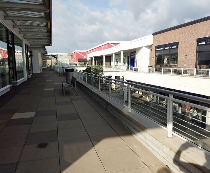 Oakbrook Center G Building Plaza Renovations — image 1