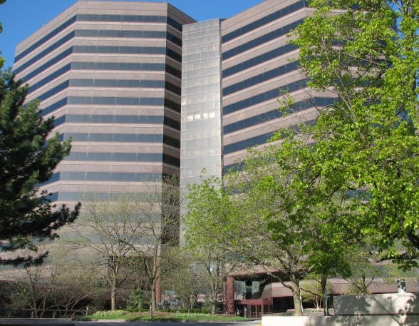 One Pierce Place — image 2
