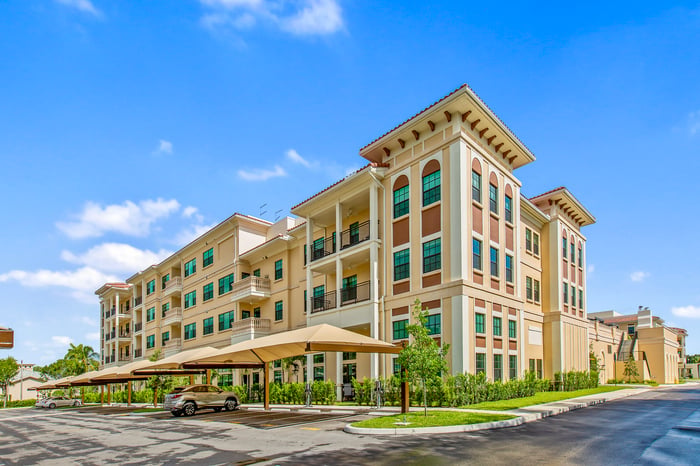 Sinai Residences Continuing Care Retirement Community — image 10
