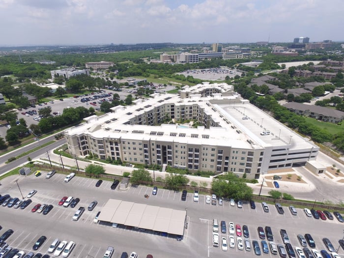 The District at Medical Center — image 3