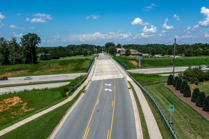 U-2525C, Greensboro Eastern Loop (I-840) from US 29 North of Greensboro to SR 2303 (Lawndale Drive) – Sites 8 and 9 Bridges — image 2