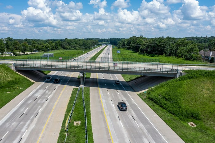 U-2525C, Greensboro Eastern Loop (I-840) from US 29 North of Greensboro to SR 2303 (Lawndale Drive) – Sites 8 and 9 Bridges — image 4