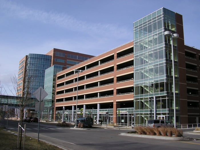 University of Colorado Hospital Leprino Office Parking Structure — image 2