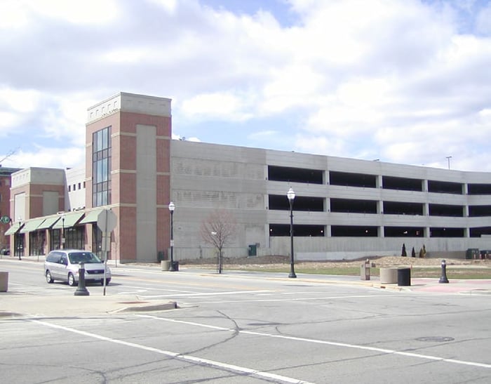 Waukegan Parking Structure — image 2