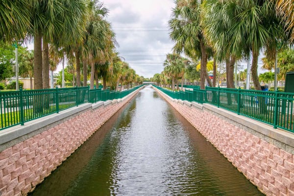 City of West Palm Beach - Palm Beach Lakes Service Road Improvements