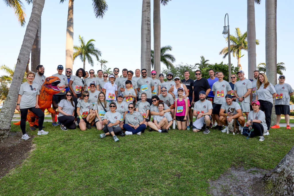 corporate run group photo